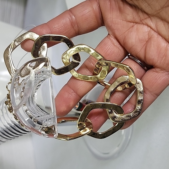 Gold Rhodium Plated Flat Chain Link Hammered Style Bracelet New - Picture 4 of 6